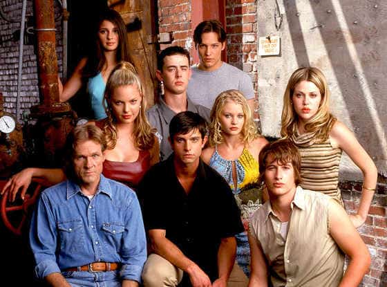 A “Roswell” Series Reboot Is in Development at the CW