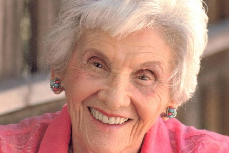 Connie Sawyer, Oldest Working Actress in Hollywood, Dies at 105