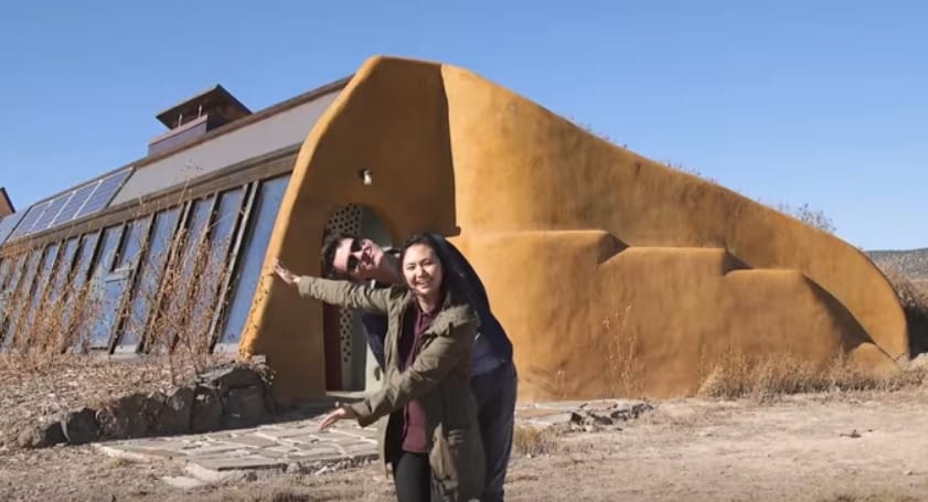 Video Explains What it’s Like to Live in an Eco-Friendly “Earthship”