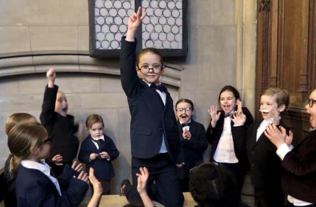 Three Adorable Sisters Recreate 2018 Oscars Best Picture Nominees