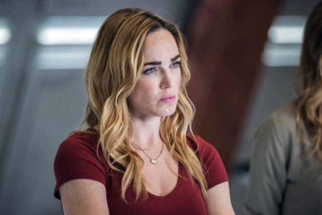 Caity Lotz Returning For Arrow Season 6 Finale What Role Will Sara Play