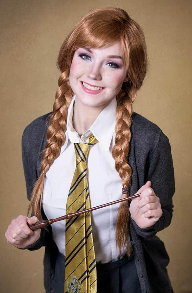 Check Out These Adorable Hogwarts/Disney Mashup Cosplays