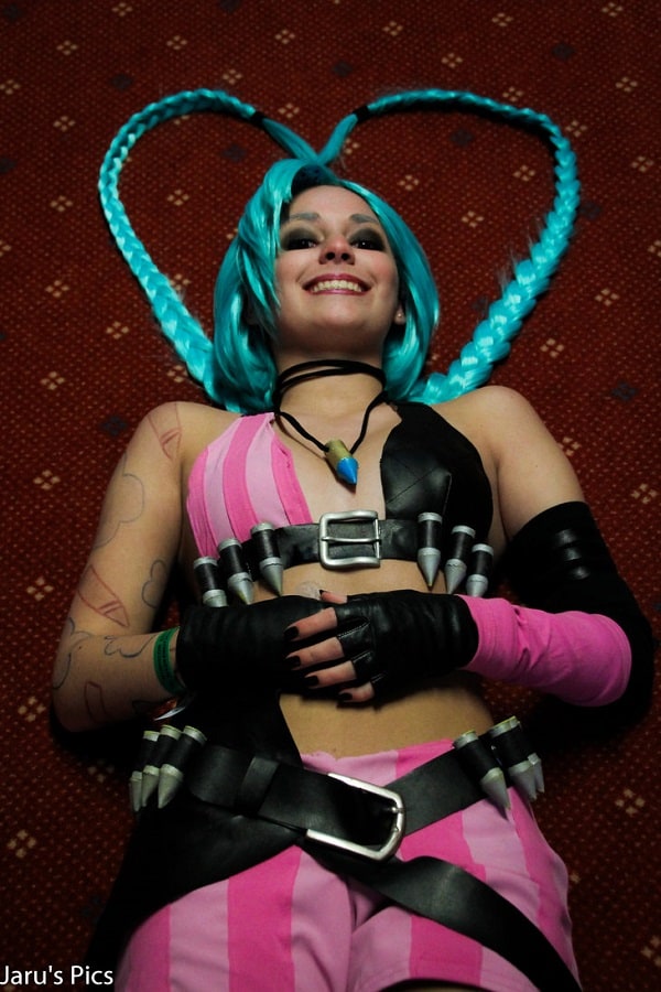 A Gallery of League of Legends Jinx Cosplay