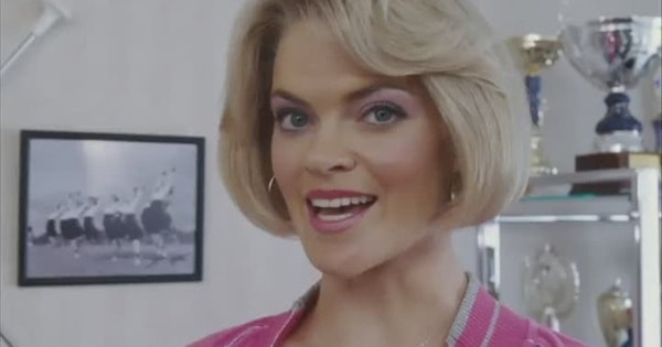 10 Fun Facts You Didn&#8217;t Know about Missi Pyle