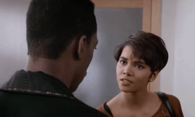 How Halle Berry’s Hairstyle Has Evolved Since the Movie “Boomerang”