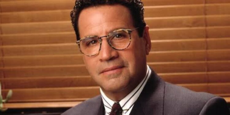 Michael Tucci as Norman Briggs in Diagnosis Murder