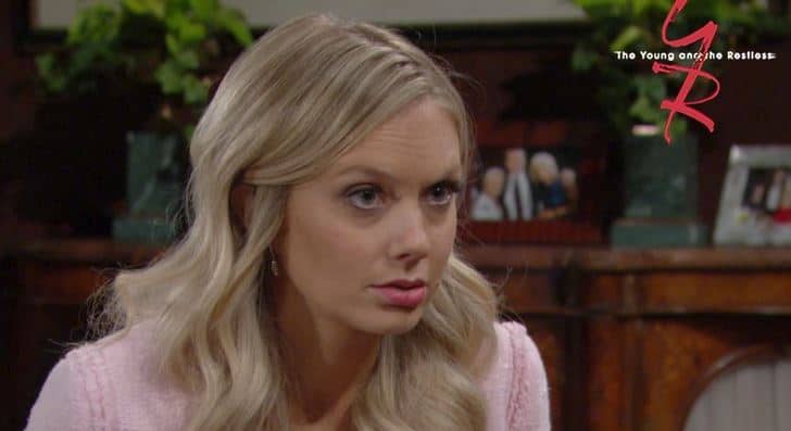 Young and the Restless Spoilers: Kyle is Smitten