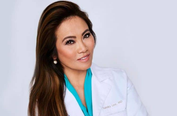 How the Show Dr. Pimple Popper Came to Be – TVovermind