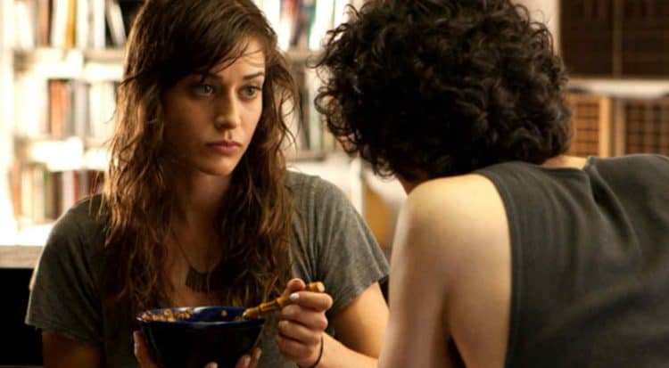 The Five Best Lizzy Caplan Movies of Her Career