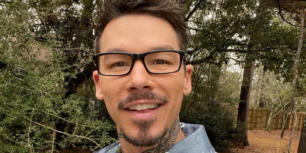 10 Things You Didn’t Know about David Bromstad - TVovermind