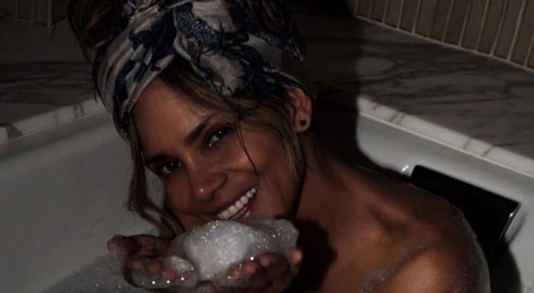 It Seems that Halle Berry and Elizabeth Hurley are in a Friendly 50s Beauty War