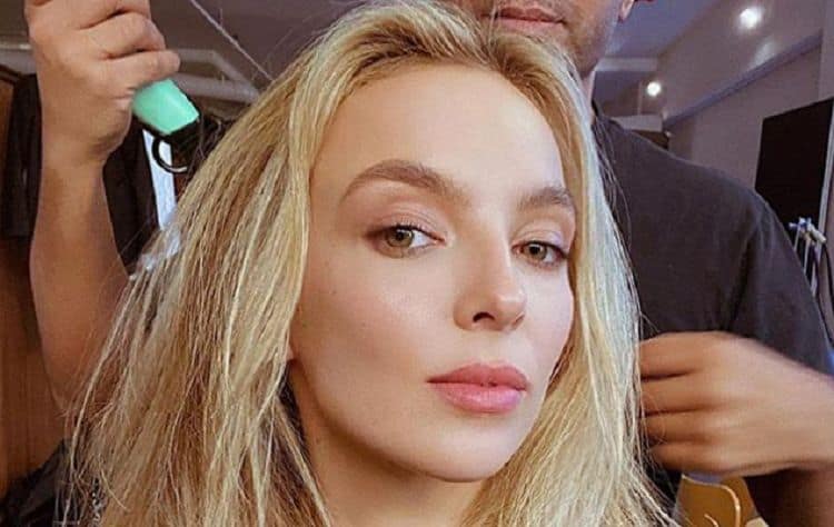 10 Things You Didn’t Know about Jodie Comer