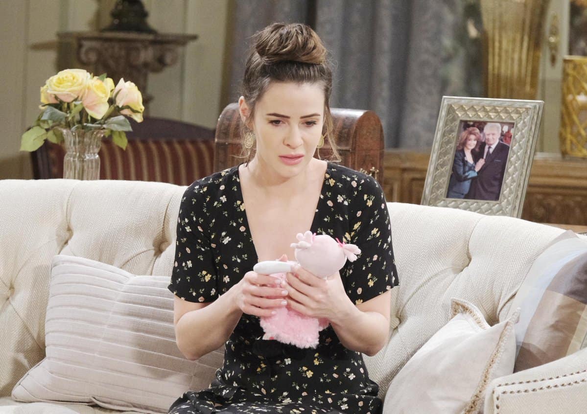 Days of Our Lives Spoilers: Nicole and Sarah Bond