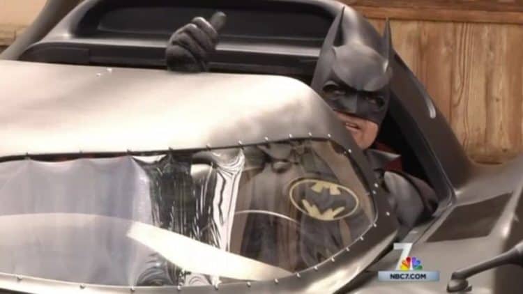 Batman Cosplayer Drives Around in His Custom Made Batmobile to Lift Spirits