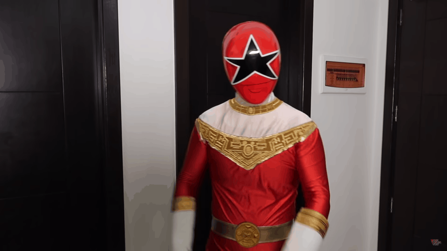 Power Rangers Fans and Actors Participate in “Ranger Rumble”