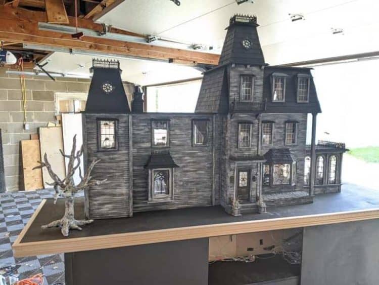 This Amazing Addams Family Custom Miniature House