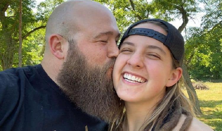 Sarah Logan y Erik.