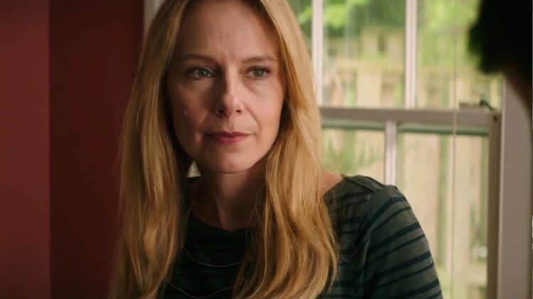 10 Things You Didn&#8217;t Know about Amy Ryan