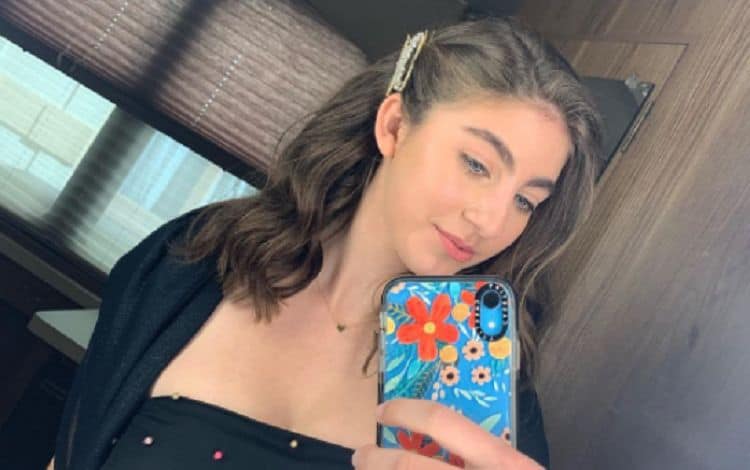 10 Things You Didn't Know about Sophia Mitri Schloss