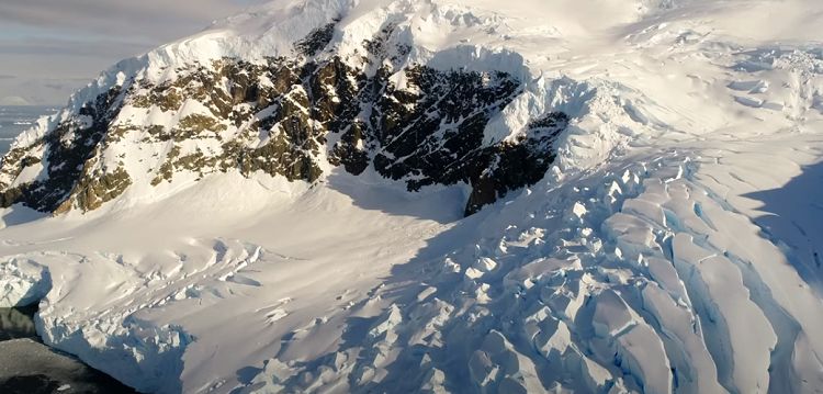 Relax by Watching 2 Hours of Ambient 4K Antarctica Footage