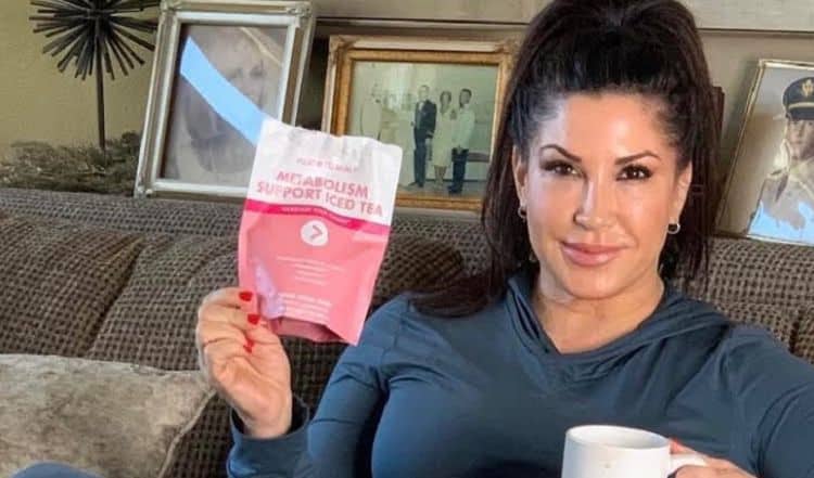 10 Things You Didn&#8217;t Know about Jacqueline Laurita