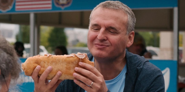 Phil Rosenthal eating