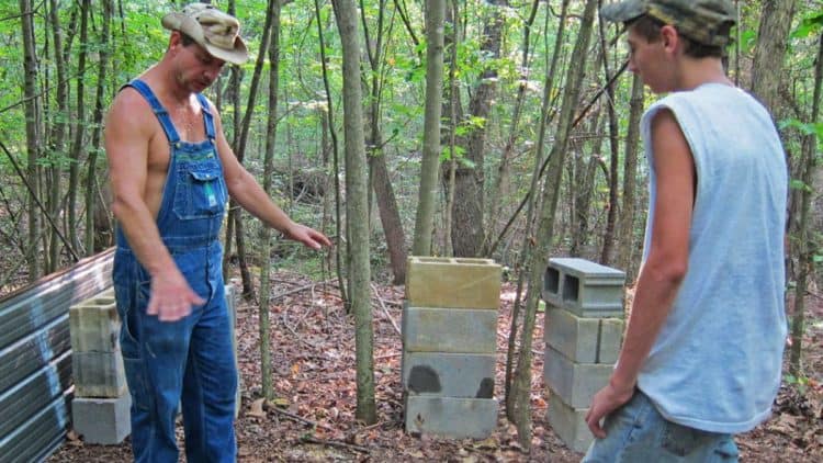 Meet The Cast of Moonshiners Season 11