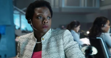 Amanda Waller Will Return For Season 2 Of Peacemaker