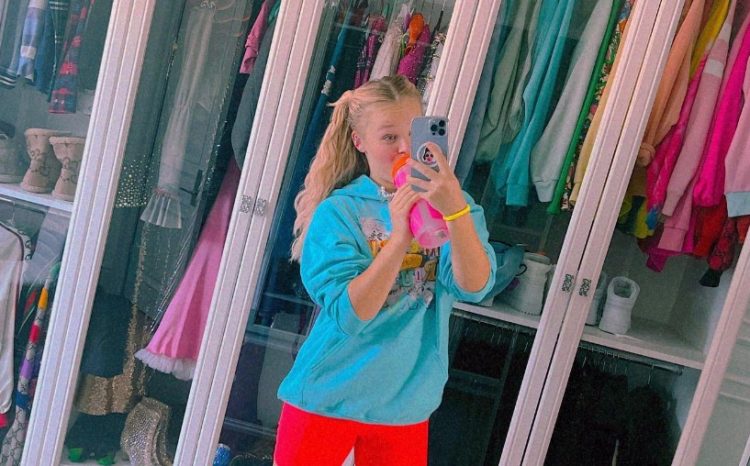 Why Does JoJo Siwa’s New Haircut Cause So Much Commotion?