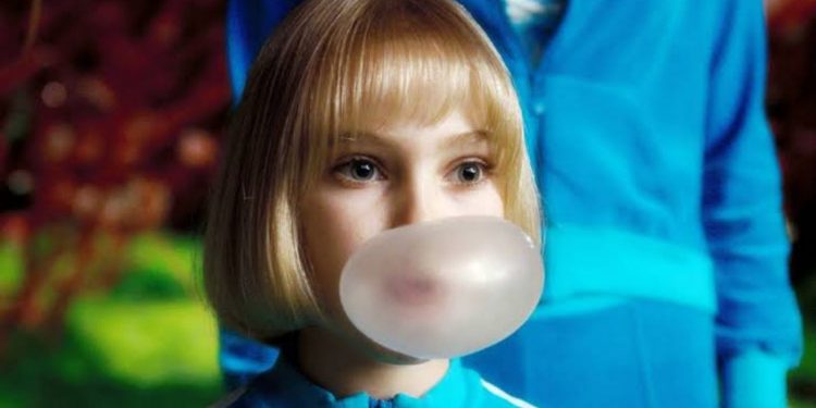 Annasophia Robb in Charlie and the Chocolate Factory