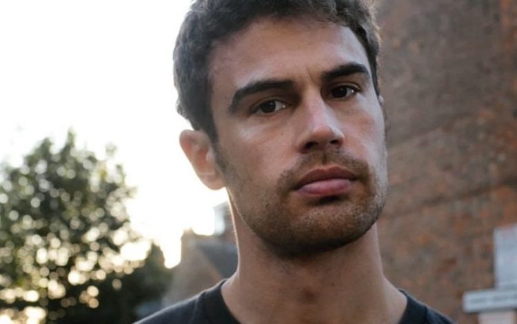 Five Things You Didn&#8217;t Know About The White Lotus&#8217; Theo James