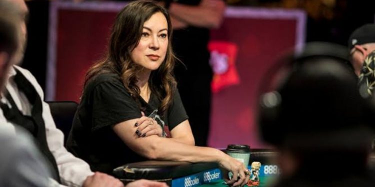 Jennifer Tilly playing poker