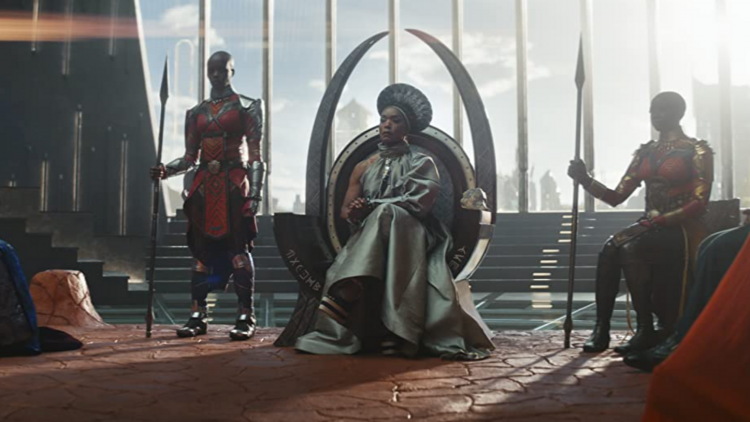 Angella Bassett sitting on throne in Black Panther: Wakanda Forever