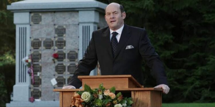 David Koechner in Final Destination 5