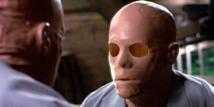 Hollow Man (2000)