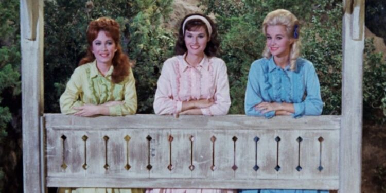 Lori Saunders and the Bradley sisters