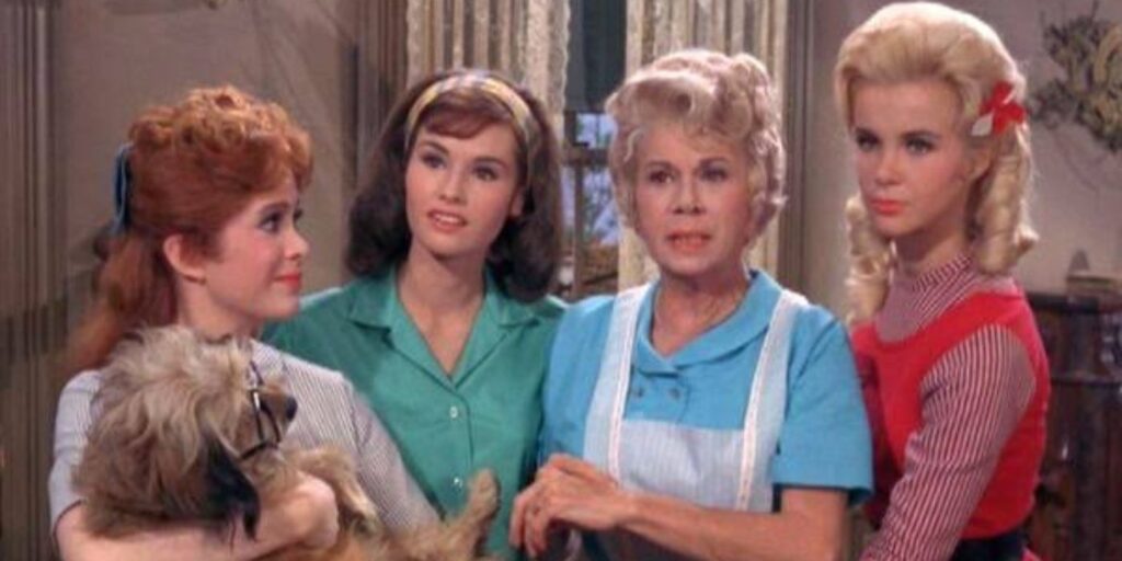 6 Things You Didn’t Know About Petticoat Junction Lori Saunders ...