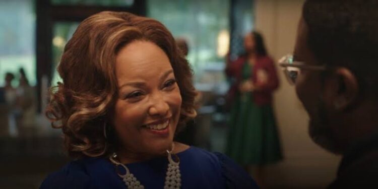 Lynn Whitfield in Vacation Friends