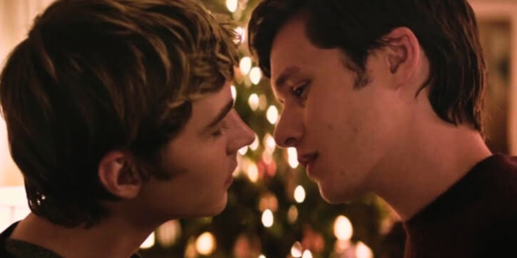 9 Best LGBTQ+ Movies To Watch Right Now (&amp; Where To Stream)