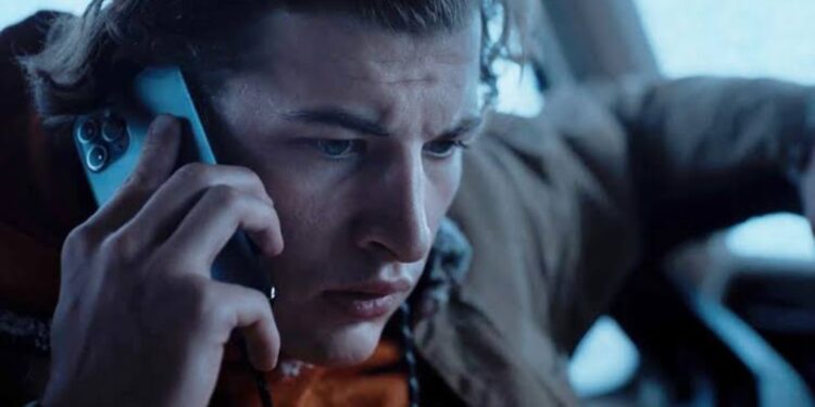 Tye Sheridan in Wireless