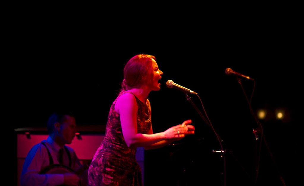 8 Things You Didn’t Know About Yellowjackets’ Lauren Ambrose TVovermind