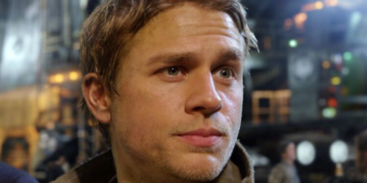 Charlie Hunnam 