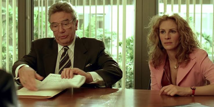 Albert Finney in Erin Brockovich (2000)