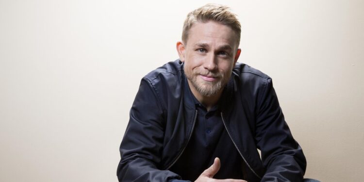 Charlie Hunnam 