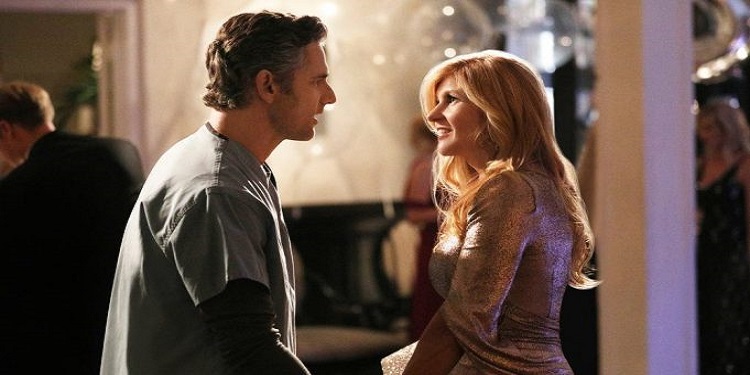 Eric Bana and Connie Britton in Dirty John