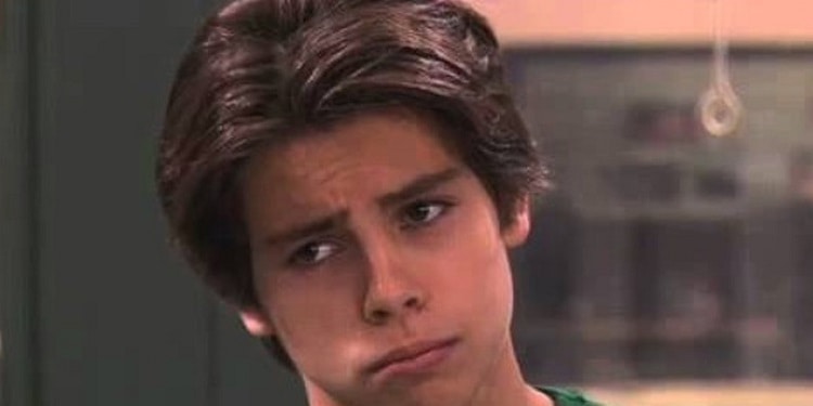  Jake T. Austin