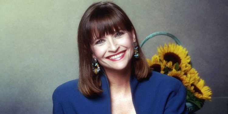 Jan Hooks as Carlene Frazier-Dobber