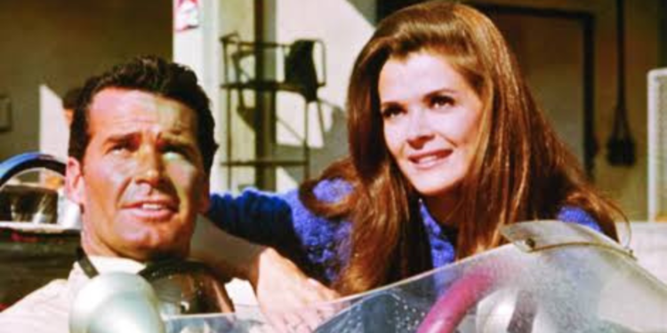 Jessica Walter in Grand Prix