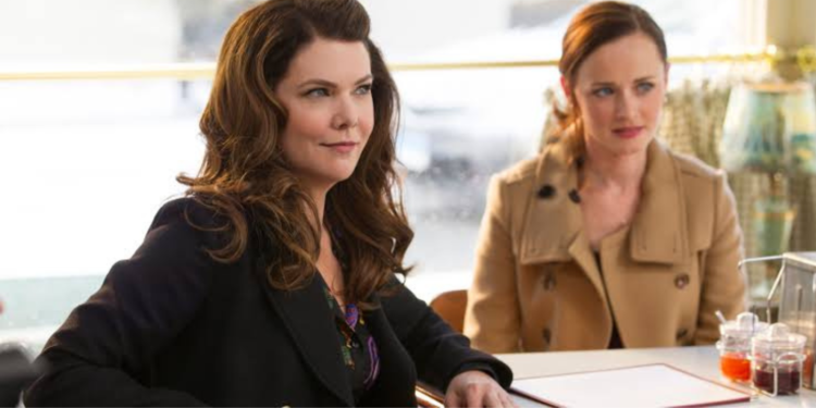 Lauren Graham in Gilmore Girls: A Year in the Life