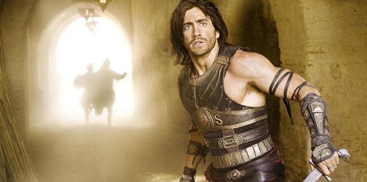 Jake Gyllenhaal with a sword in Prince of Persia - Games Movie TV Adaptation